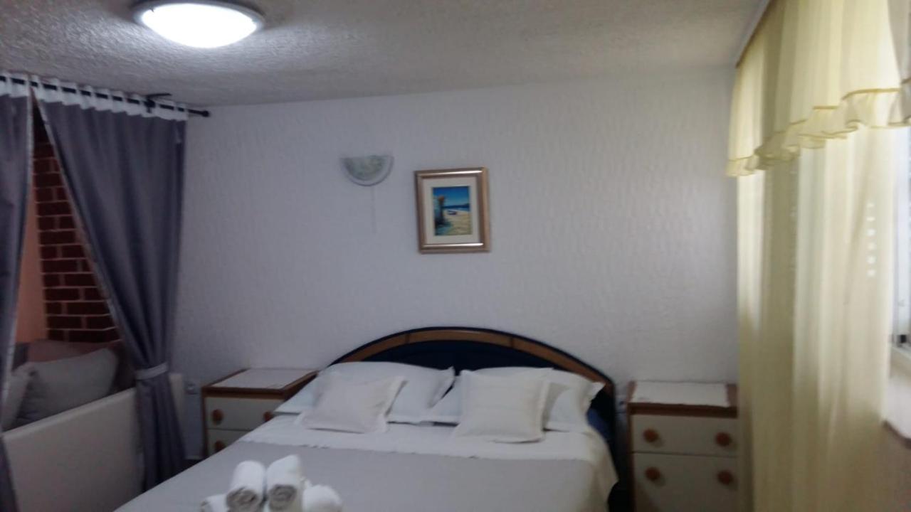 Apartmani Gojevic Vodice Luaran gambar