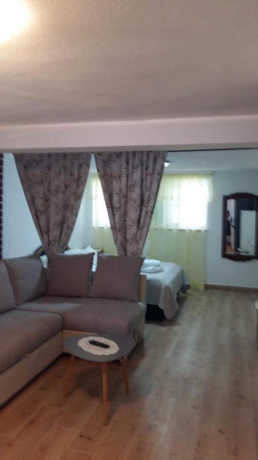 Apartmani Gojevic Vodice Luaran gambar